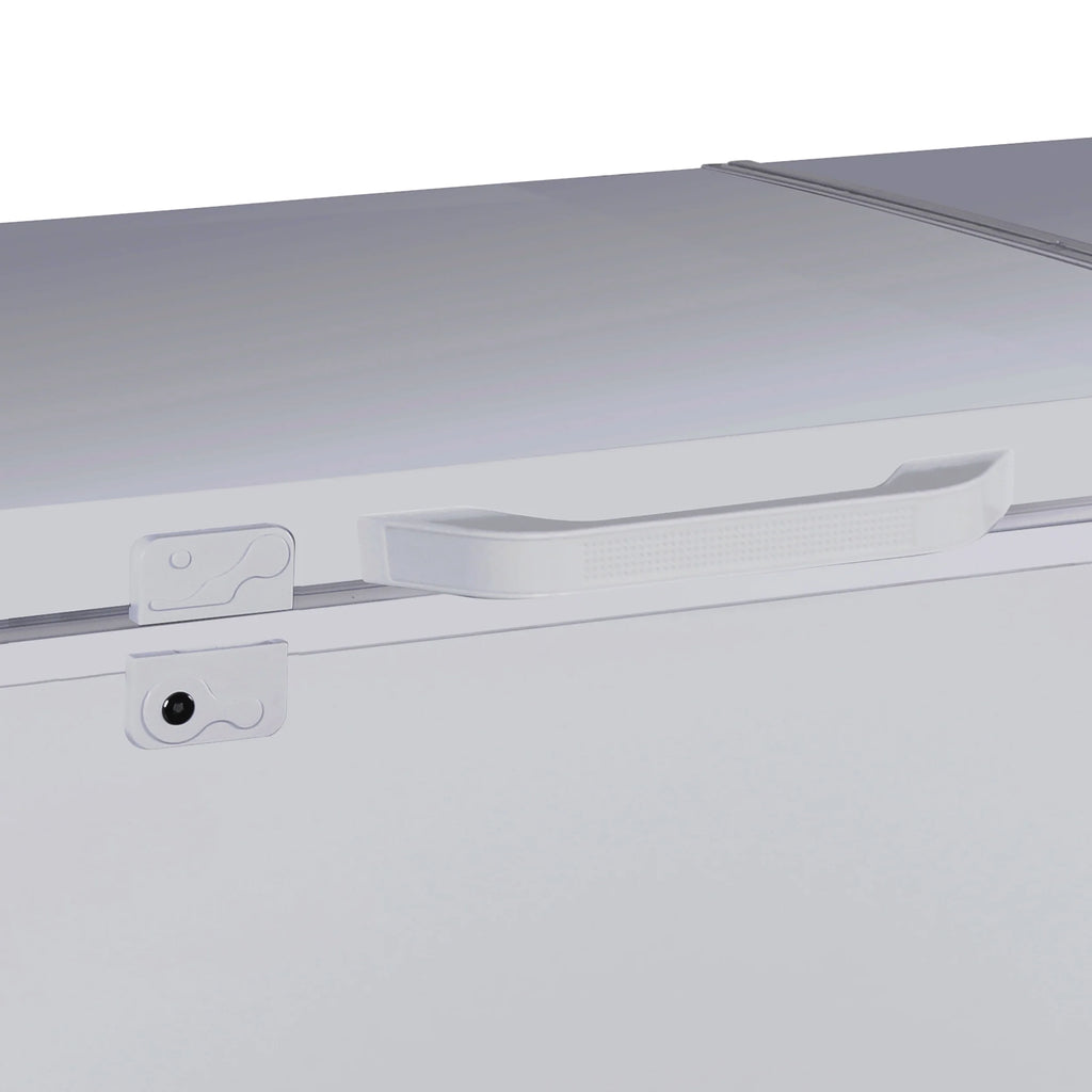 White 17 Cu. ft. Chest Freezer N400653