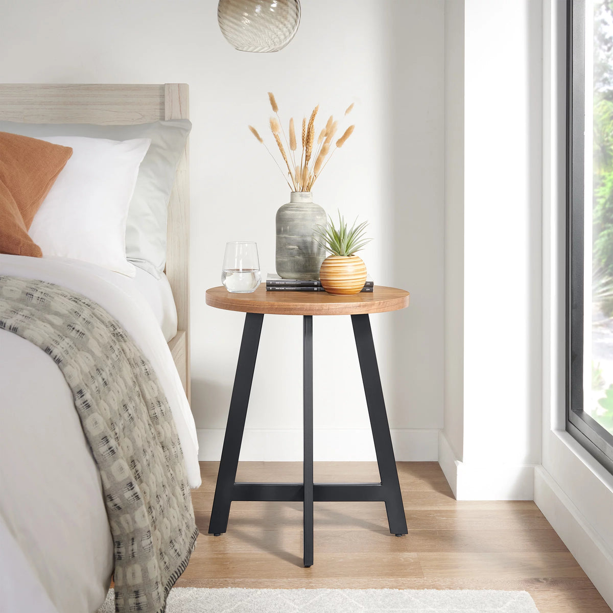 Round End Table with MDF Top and Metal Frame K98892