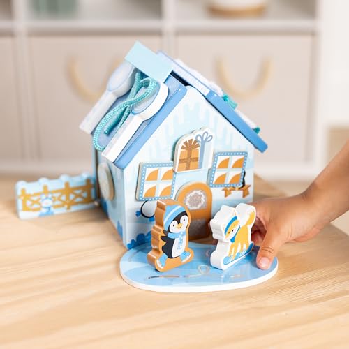 Wooden Gingerbread House Play Set C1158