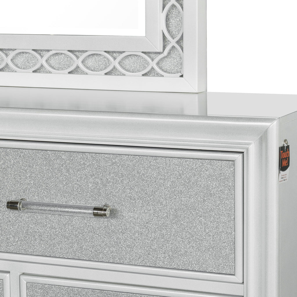 King 5-Piece Bedroom Set with LED Lights, Tufted Bed, Dresser, Mirror, and 2 Nightstands in Pearlized White M65742