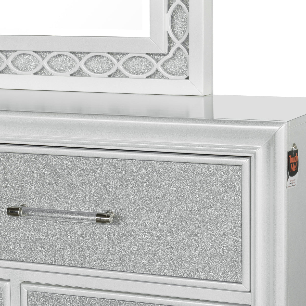 King 5-Piece Bedroom Set with LED Lights, Tufted Bed, Dresser, Mirror, and 2 Nightstands in Pearlized White M65742