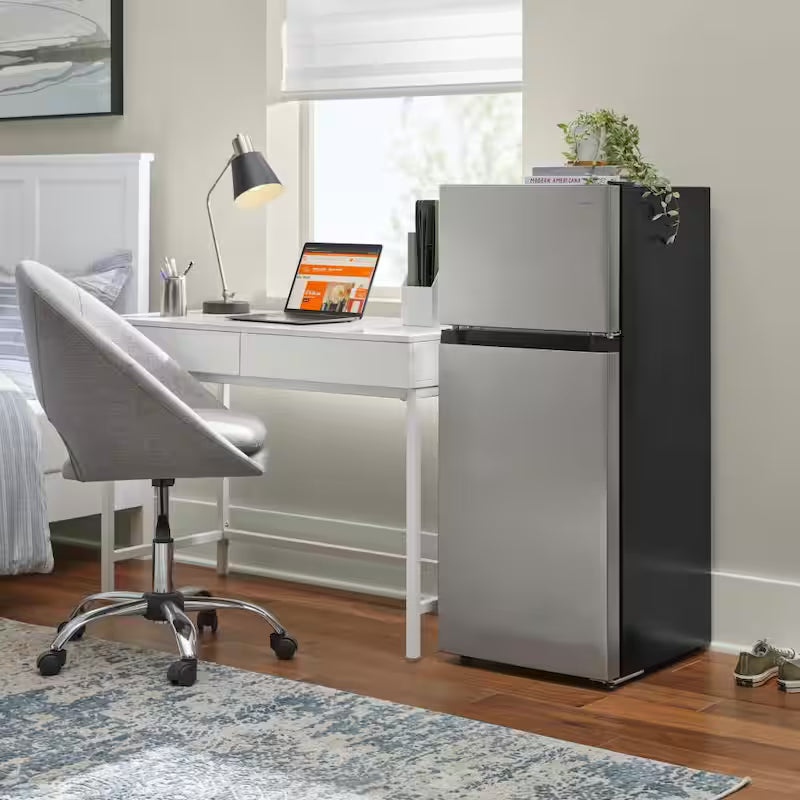 4.5 cu. ft. 2-Door Mini Refrigerator with Freezer L18503